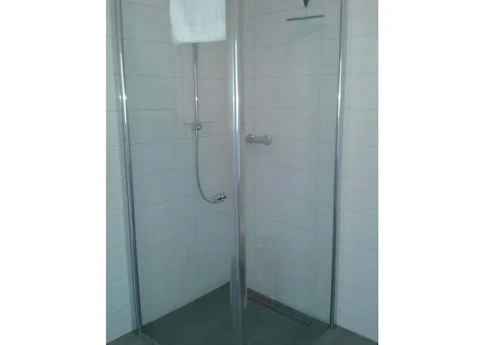 On Grimnitzsee 別荘 *